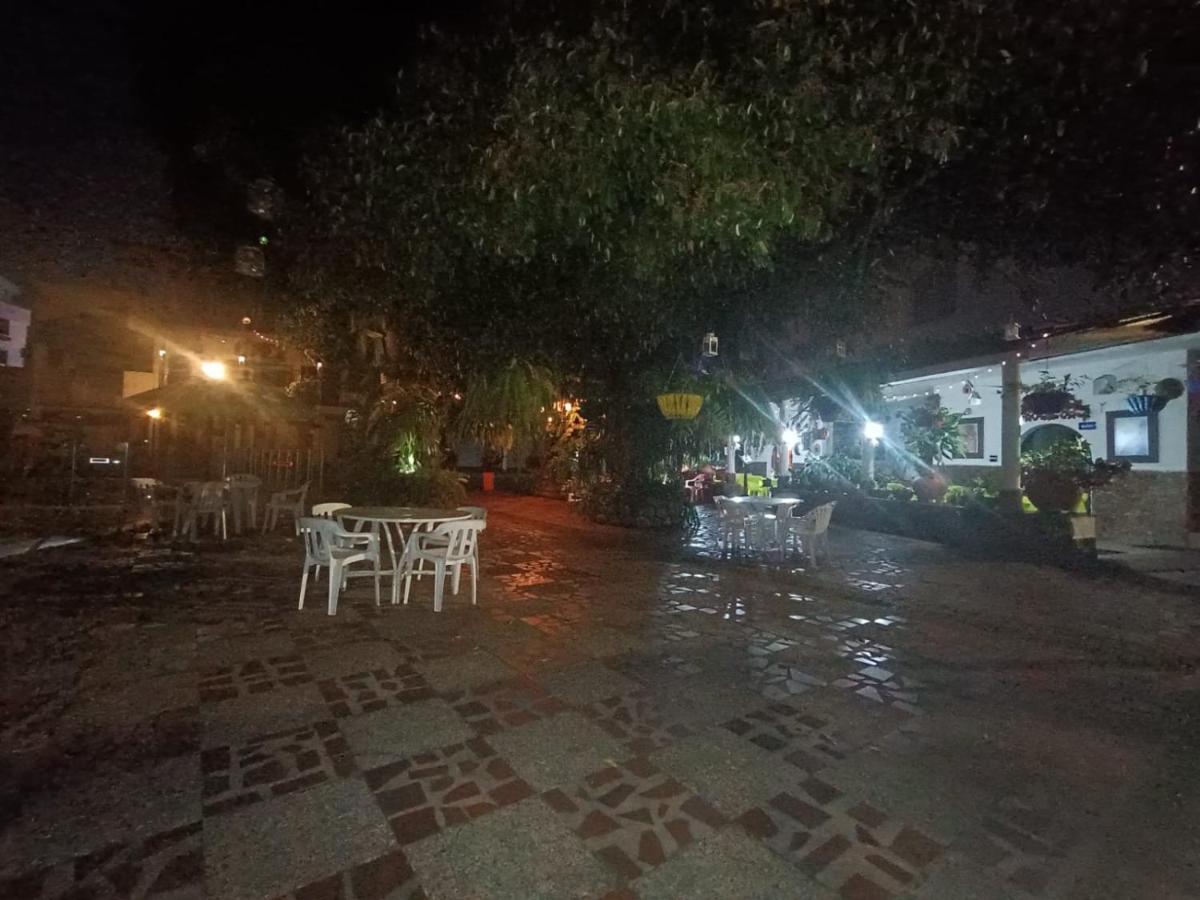 Hotel Villa Maritza Melgar Eksteriør billede